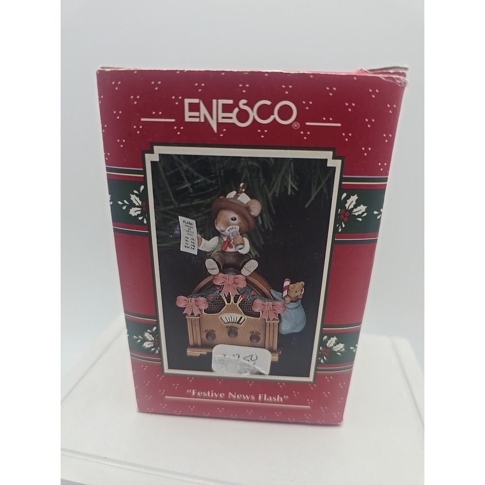 1992 Enesco FESTIVE NEWS FLASH 3" Ornament Radio Mouse 588792